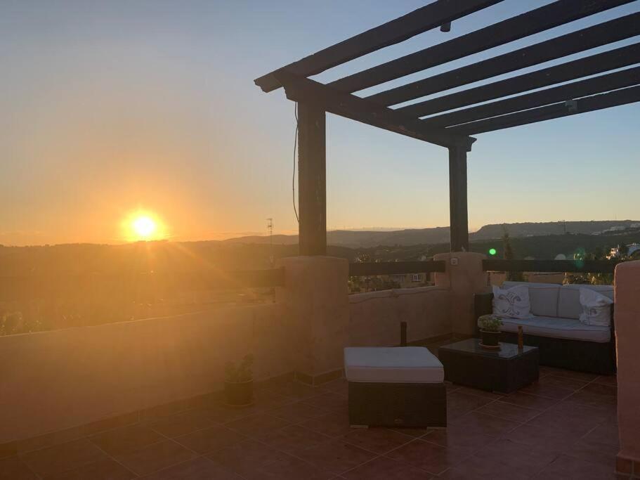 Schoenes Penthouse Mit Meerblick Pura Vida Bahia de Casares Exteriér fotografie